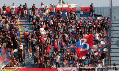 Πάνθηρες: «Καμία τσίπα; Καμία ντροπή; Φύγετε»