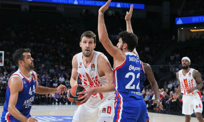 Αναντολού Εφές: Το σόου του Μίσιτς πριν το ΟΑΚΑ (video)