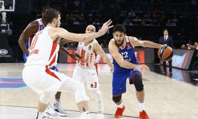 Αναντολού Εφές-Ερυθρός Αστέρας 85-70: «Όργια» Μίσιτς πριν το ΟΑΚΑ