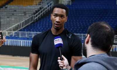 Τζόνσον: «Προσαρμόζομαι όλο και περισσότερο»