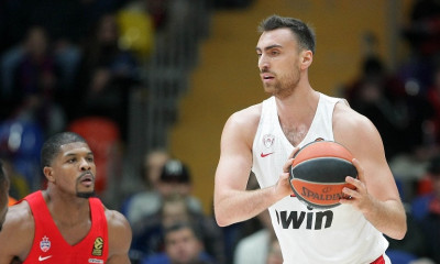 Ολυμπιακός: Με Μιλουτίνοφ, Κουζμίνσκας και Ρούμπιτ κόντρα στην Μακάμπι