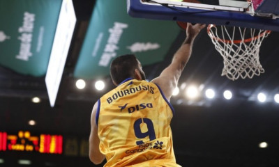 Ήττα πριν το ΟΑΚΑ για Βαλένθια