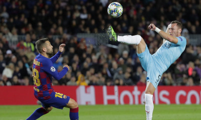 Champions League: Παραπαίει η Μπαρτσελόνα του Βαλβέρδε, έμεινε στο... μηδέν με τη Σλάβια