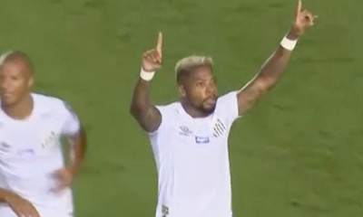 Ο πανηγυρισμός της χρονιάς: Σκόραρε, τρόλαρε το VAR και ξέσπασε! (photos&video)