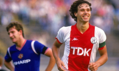 Σαν σήμερα: Το θρυλικό γκολ του Φαν Μπάστεν! (video)