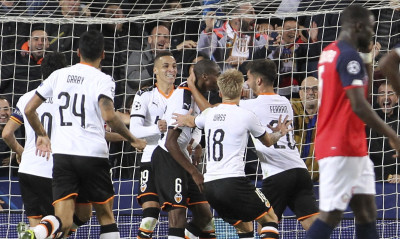 Νίκησε και έπιασε τη Γρανάδα η Βαλένθια (video)