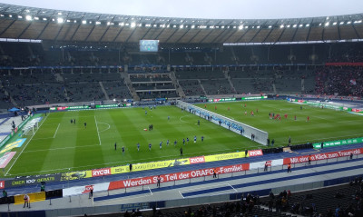 Χέρτα και Λειψία γκρέμισαν και πάλι το «τείχος του Βερολίνου» (photos+video)