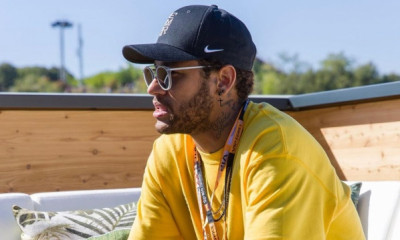 Ποια είναι πάλι αυτή; Με νέα «καυτή» συντροφιά στη Βαρκελώνη o Νεϊμάρ (pics)