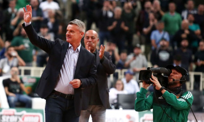 «Σεισμός» για τη βράβευση του Βαζέχα στο ΟΑΚΑ (videos+photos)