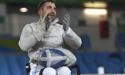 Χρυσό μετάλλιο ο Πάνος Τριανταφύλλου στο Παγκόσμιο Κύπελλο ξιφασκίας με αμαξίδιο