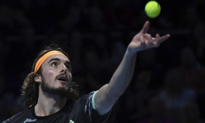 Στην κορυφή ο τεράστιος Στέφανος Τσιτσιπάς, κατέκτησε το ΑΤP και έγραψε ιστορία στο Λονδίνο!