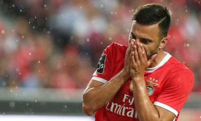 Μπενφίκα: Στην έξοδο ο Σάμαρης