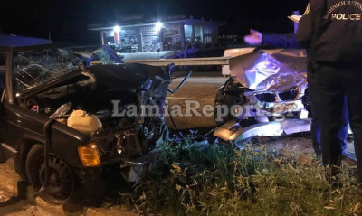 Θανατηφόρο τροχαίο στη Λαμία: Επέστρεφαν από γάμο και περίμενε ο θάνατος (pics&vid)