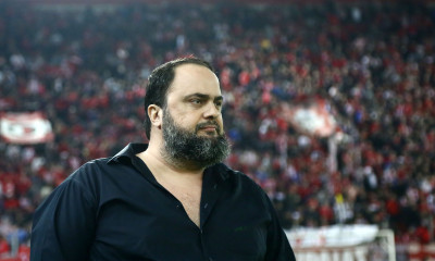 Ολυμπιακός-ΠΑΟΚ: Παράπονα Μαρινάκη σε Χούμπελς