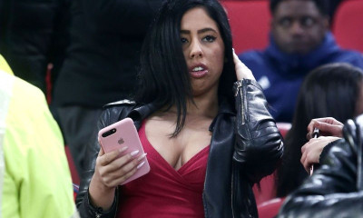 Η γυναίκα που… αναστάτωσε το Ολυμπιακός – ΠΑΟΚ τα πετάει όλα! (photos+video)