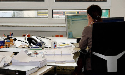 Προσλήψεις: «Ανοίγουν» 20.000 θέσεις στο Δημόσιο και 8.000 στους ΟΤΑ