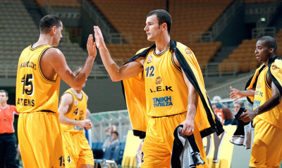 Σοκ: Συνελήφθη πρώην παίκτης της ΑΕΚ για ξυλοδαρμό στη γυναίκα και το παιδί του (photos)