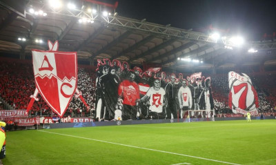 Ολυμπιακός – Ερυθρός Αστέρας: Έτσι φτιάχτηκε το ιστορικό κορεό! (videos+photos)