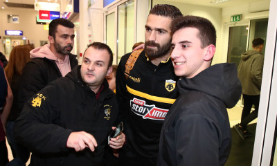 ΑΕΚ: Θερμή υποδοχή της αποστολής στην Αλεξανδρούπολη (photos)