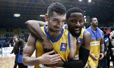 Ρίγα – Περιστέρι 64-71: Συνέχεια στις υψηλές πτήσεις! (photos)