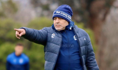 Μαραντόνα: «Αυτός είναι ο καλύτερος ποδοσφαιριστής στην ιστορία»