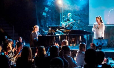 Στέφανος Κορκολής - Σοφία Μανουσάκη : Καθηλωτική η πρεμιέρα τους