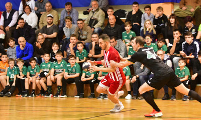 Χαμός με οπαδούς του Ολυμπιακού σε αγώνα χάντμπολ στο Άργος! (photos)