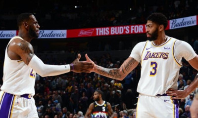 NBA: Ανατροπή με Λεμπρόν και Ντέιβις!