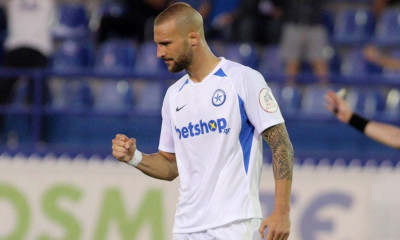 Δεν καταλαβαίνει από Χριστούγεννα ο Βέλλιος (photos)