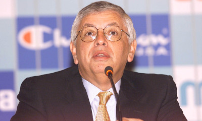 Τα συλλυπητήρια της ΑΕΚ για τον Ντέιβιντ Στερν (photo)