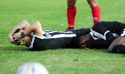 ΟΦΗ-Βόλος: Πάγωσαν στο «Γεντί Κουλέ» με τη σύγκρουση Σακόρ-Κοροβέση (photos)