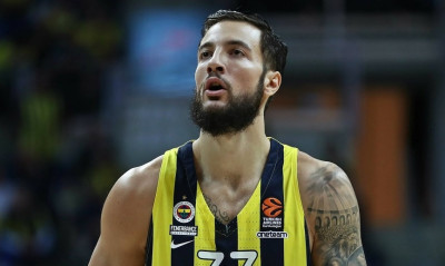 H απάντηση του Λοβέρν για το μέλλον του (photos)