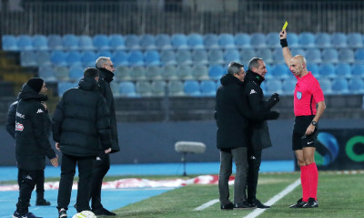 Παράπονα Δώνη: «Δεν μπορούμε να μιλήσουμε για ποδόσφαιρο»