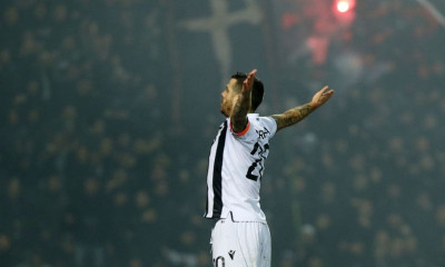 Η σύζυγος του Βιεϊρίνια ρωτάει «πόσα κιλά τα έχεις θα μας πεις;» (photos)