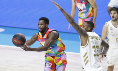 Το μήνυμα πίσω από την πιο… αστεία φανέλα στον κόσμο (photos)