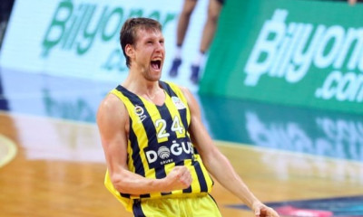 Φενέρ: Ο Βέσελι δίνει 8.600 δολάρια για την Αυστραλία!