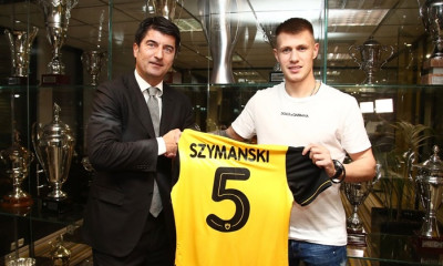 ΑΕΚ: Επίσημα «κιτρινόμαυρος» ο Σιμάνσκι (photos)