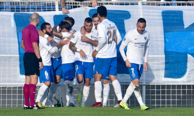 Ιωνικός: Διπλό διαζύγιο