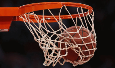 Σκηνές ντροπής σε αγώνα τοπικού (video)