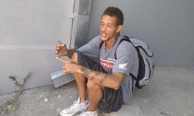 ΣΟΚ: Πρώην αστέρας του ΝΒΑ είναι άστεγος και δέχεται άγρια επίθεση στον δρόμο (video)