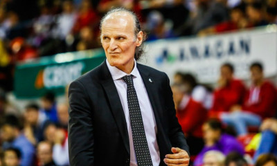 Ιβάνοβιτς: «Γεμάτη ομάδα ο Ολυμπιακός, δύσκολη έδρα το ΣΕΦ»