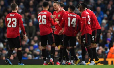 Ήττα αλλά πρόκριση για Σίτι