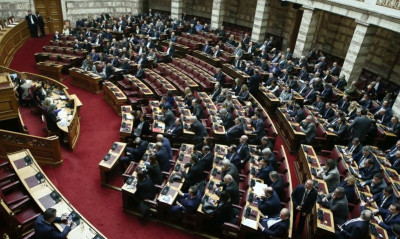 Η τροπολογία πέρασε αλλά το «σκληρό ροκ» τώρα αρχίζει!