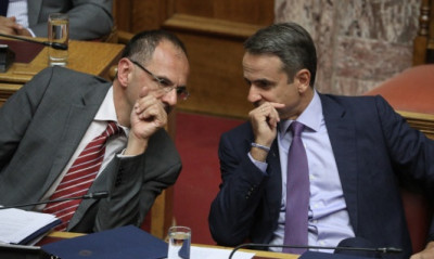 Στην Ελβετία για τις επαφές με UEFA ο Γεραπετρίτης - Τα επόμενα βήματα για το ελληνικό ποδόσφαιρο