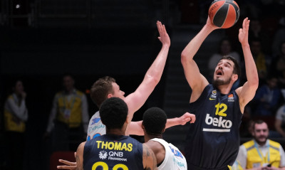 Ζενίτ-Φενέρμπαχτσε 68-73: Συνεχίζει φουριόζα την πορεία της