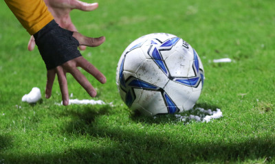 Πέρασαν χειροπέδες σε πρόεδρο και διαιτητή για τα στημένα!