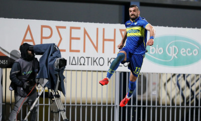 Έκπληξη με Αραβίδη η Λαμία!