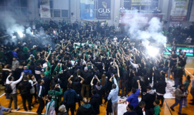 Τραμπούκοι χάλασαν τη γιορτή του Παναθηναϊκού, επιτέθηκαν σε φίλο του Δημήτρη Γιαννακόπουλου