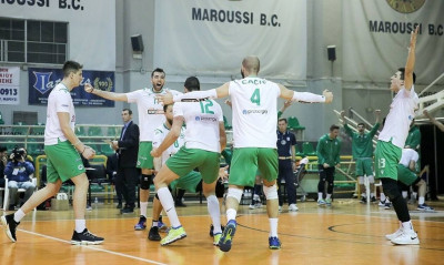 Ο Χ. Ανδρεόπουλος κοιμήθηκε αγκαλιά με την κούπα και ο Πελεκούδας τον έκανε... viral! (photo)