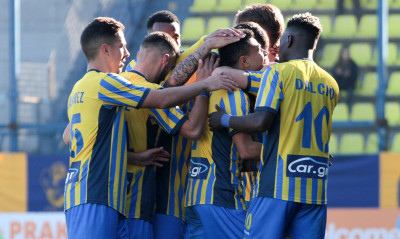 Παναιτωλικός-Πανιώνιος 1-0: Πήρε το ντέρμπι παραμονής και τον «βύθισε» (videos)